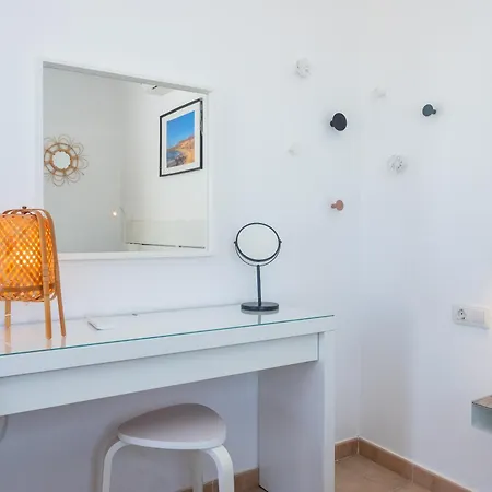 Oliral Villa *