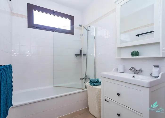 فيلة Oliral بلايا بلانكا